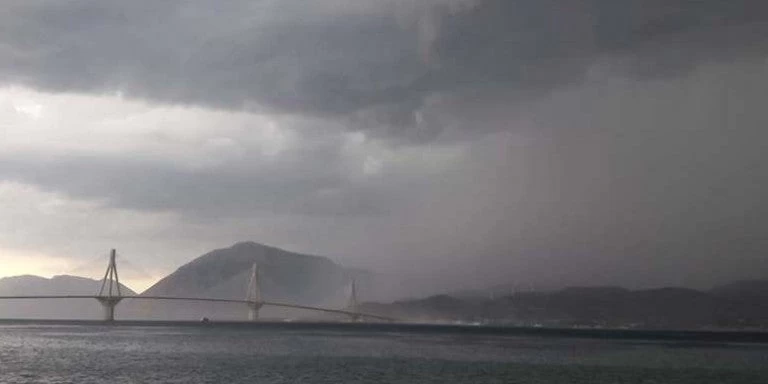 Ξαφνικό μπουρίνι χτύπησε Αχαΐα-Ναυπακτία -Αγνοείται ένας άνδρας (εικόνες, βίντεο)